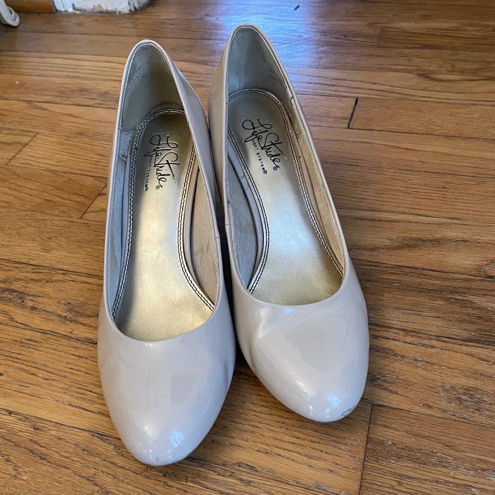 Life Stride Women's Heels in Light Beige